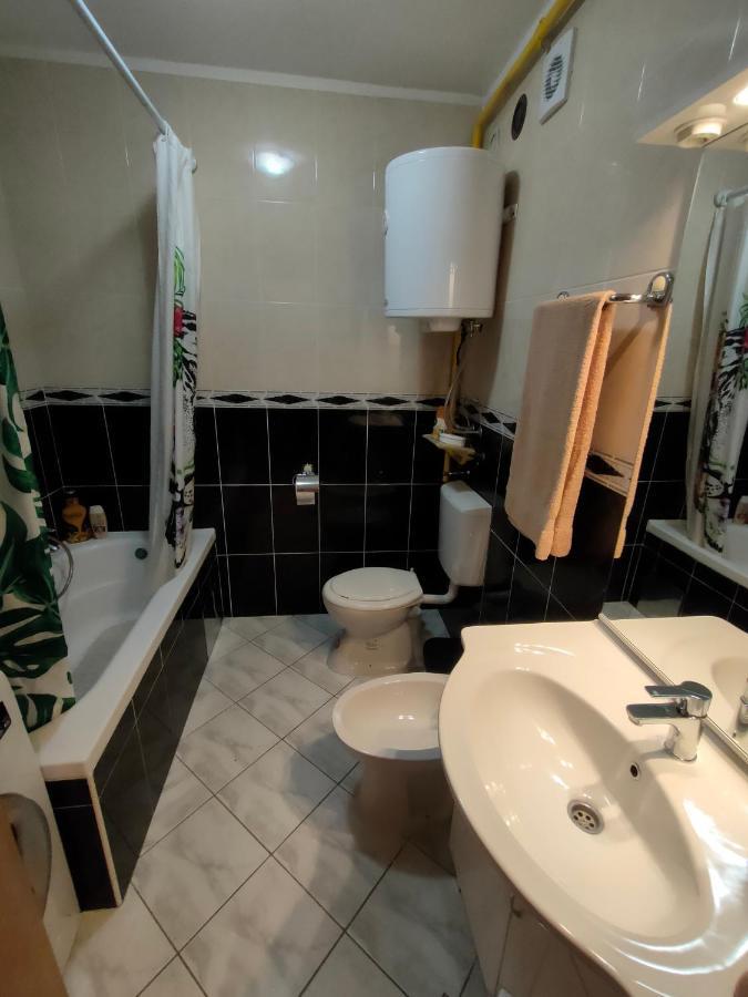 Apartman Bela Apartment Pula Exterior photo