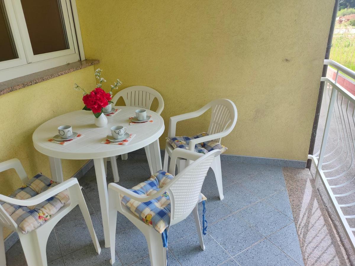 Apartman Bela Apartment Pula Exterior photo