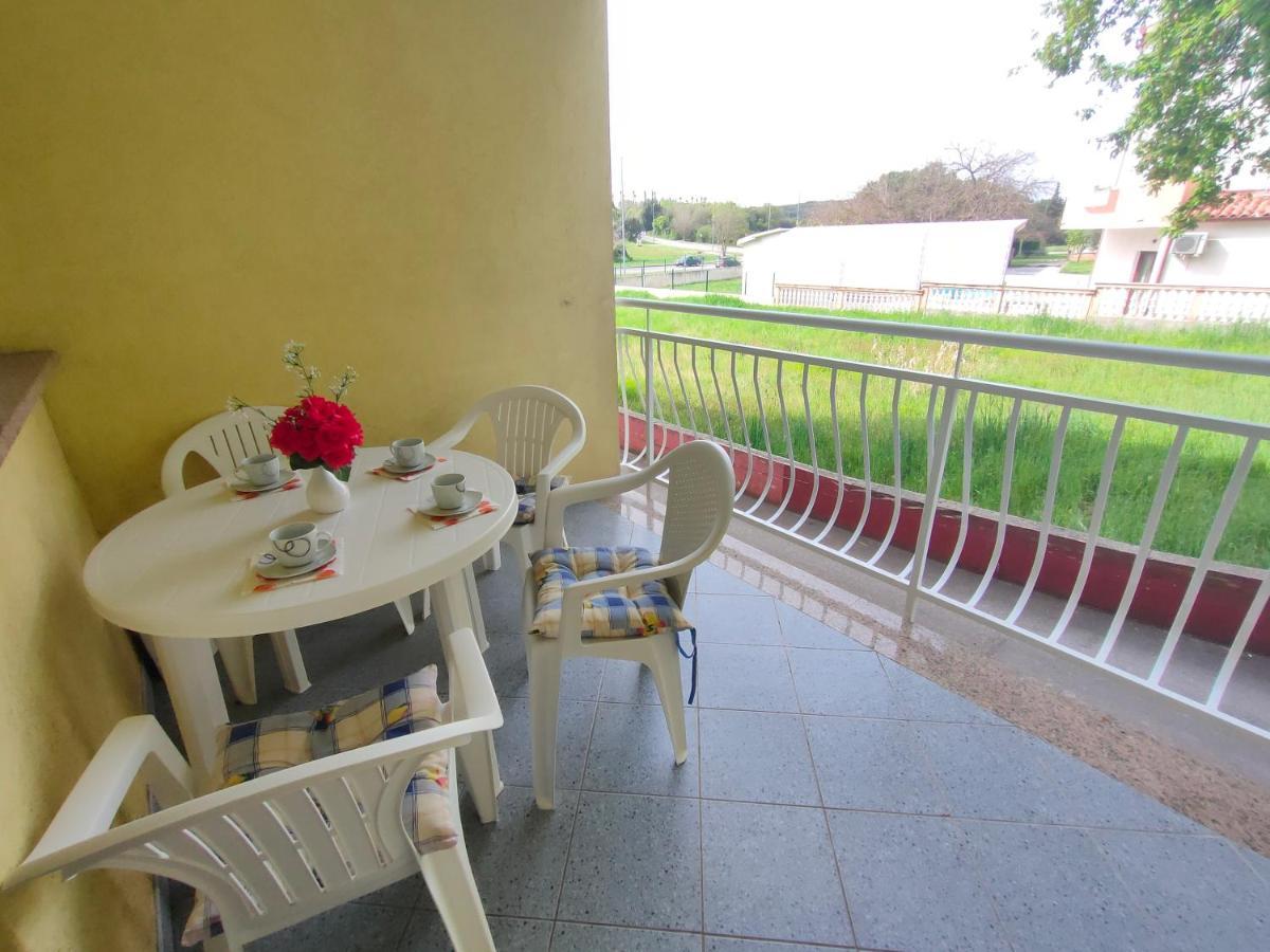 Apartman Bela Apartment Pula Exterior photo